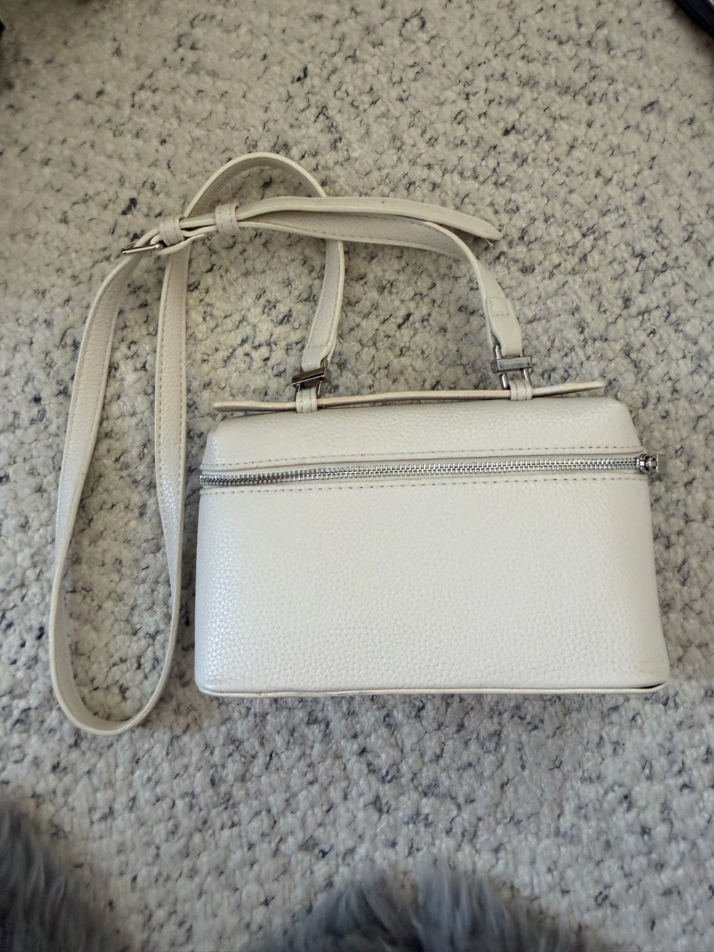 Amazon Cream Pebbled Leather Crossbody Bag with Silver Zip